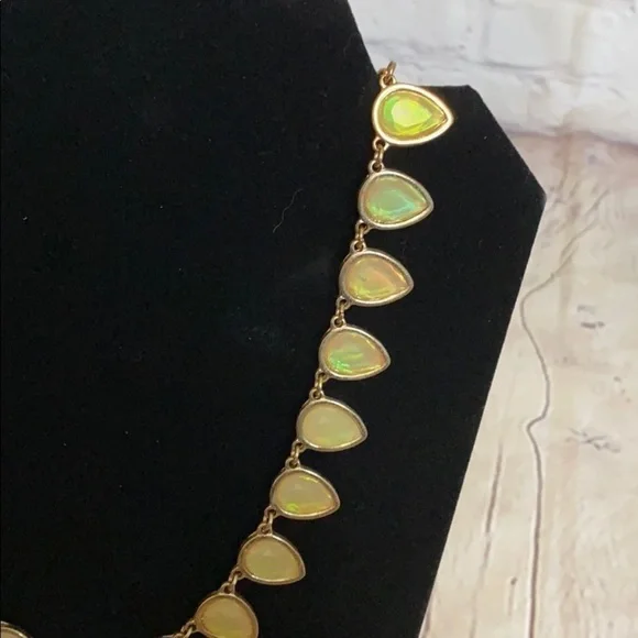 𝅺tear drop necklace - Picture 2 of 3